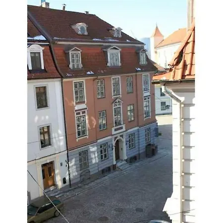 At The Best Location - In The Heart Of Old Town Апартаменты